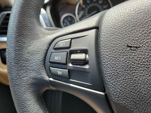 Used 2017 BMW 320i Sedan image 17