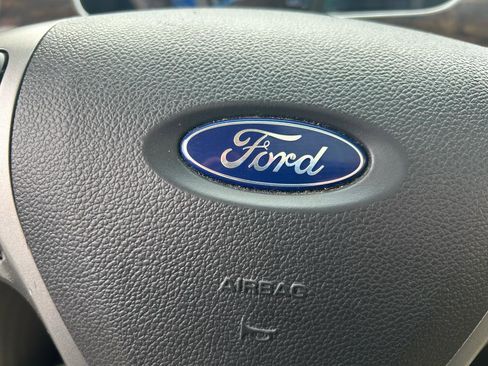 Used 2013 Ford Taurus Limited image 21