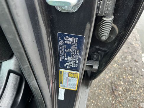 Used 2025 Kia Soul LX w/ LX Technology Package image 29