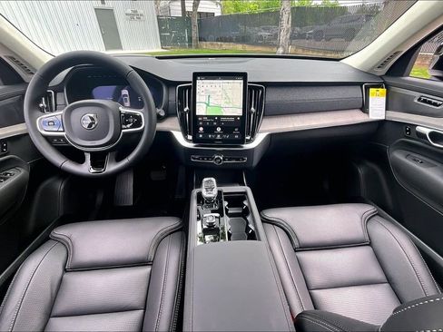 New 2026 Volvo XC90 T8 Ultra w/ Lounge Package AWD/4WD image 9