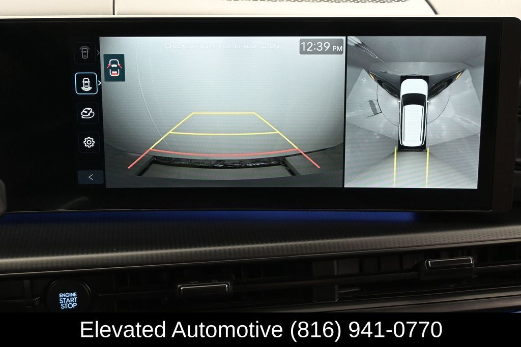 Used 2025 Hyundai Santa Fe Calligraphy AWD/4WD image 25