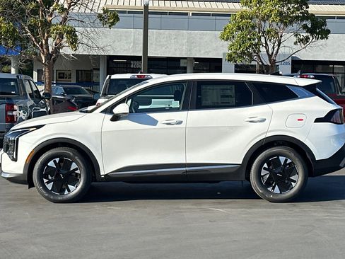 New 2026 Kia Sportage LX image 7