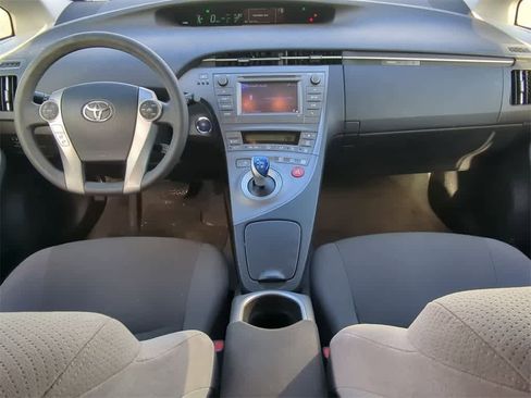 Used 2014 Toyota Prius Four image 7