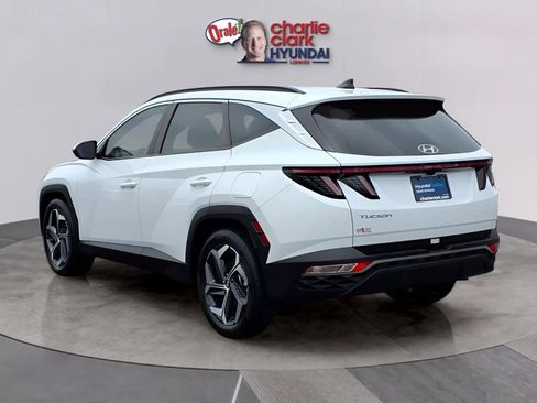 Certified 2024 Hyundai Tucson SEL w/ Convenience Package FWD image 3