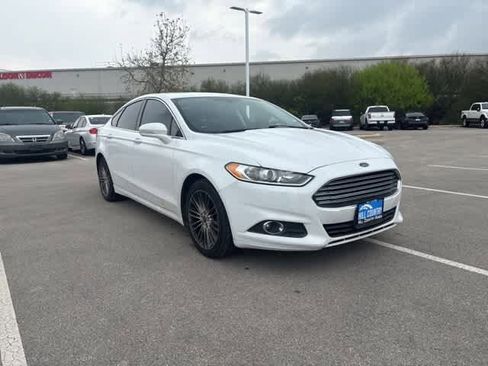 Used 2014 Ford Fusion SE w/ Equipment Group 202A image 7