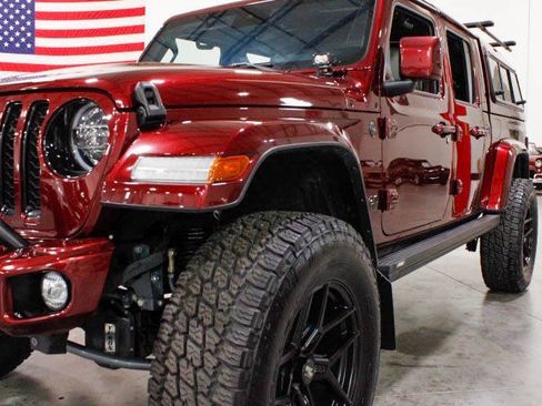 Used 2021 Jeep Gladiator Overland image 22