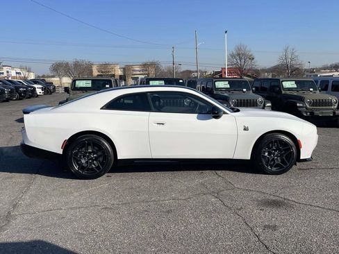New 2026 Dodge Charger Scat Pack w/ Blacktop Package AWD/4WD image 9