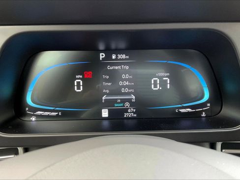 Used 2025 Hyundai Elantra SE image 14