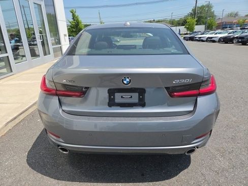 Used 2023 BMW 330i xDrive Sedan w/ Premium Package AWD/4WD image 5