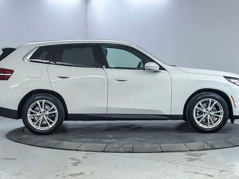 Used 2025 BMW X3 xDrive30i w/ Premium Package image 8
