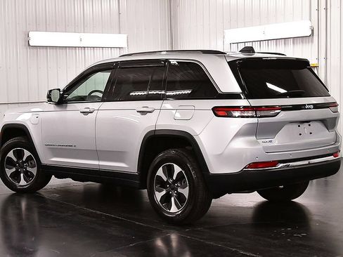 Used 2022 Jeep Grand Cherokee Limited 4xe AWD/4WD image 5