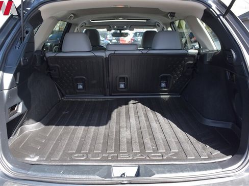 Used 2019 Subaru Outback 3.6R Limited AWD/4WD image 34
