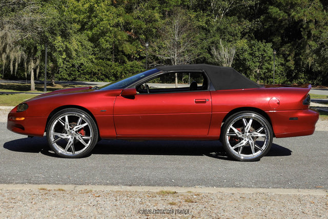 Used 2002 Chevrolet Camaro Z28 w/ SS Performance/Appearance Pkg RWD image 14