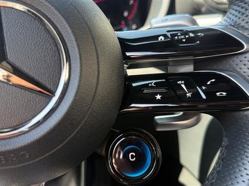 Used 2022 Mercedes-Benz SL 63 AMG 4MATIC image 42