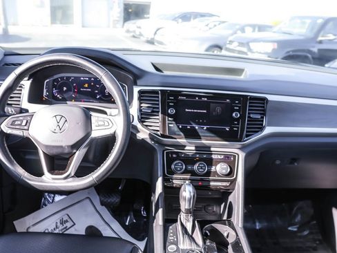 Used 2022 Volkswagen Atlas SE image 28