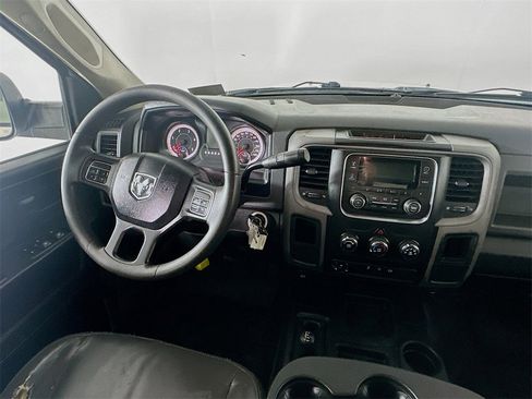 Used 2018 RAM 2500 Tradesman image 19