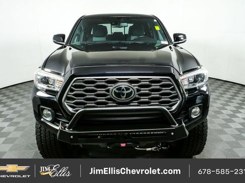 Used 2021 Toyota Tacoma TRD Off-Road w/ Technology Package AWD/4WD image 24