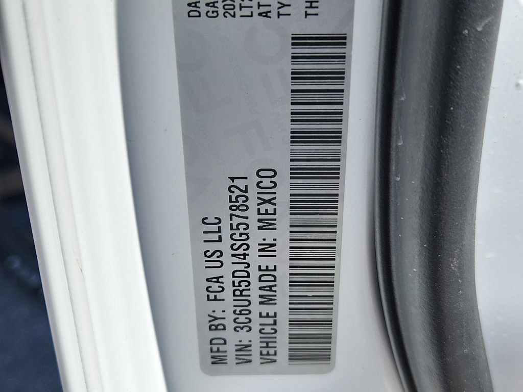 Certified 2025 RAM 2500 Big Horn AWD/4WD image 17