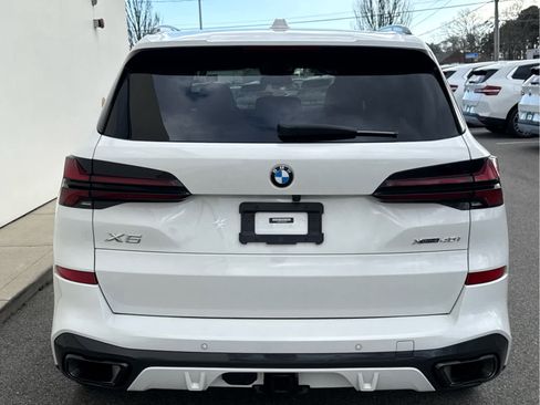Used 2024 BMW X5 xDrive40i w/ M Sport Package AWD/4WD image 5