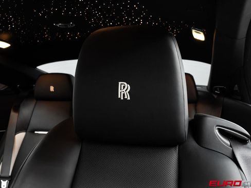 Used 2019 Rolls-Royce Wraith RWD image 37