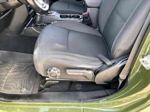 Used 2021 Jeep Wrangler Unlimited Sahara w/ Dual Top Group image 32