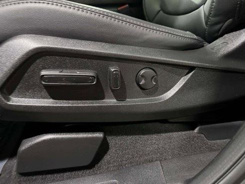 Used 2025 Honda Pilot EX-L image 23