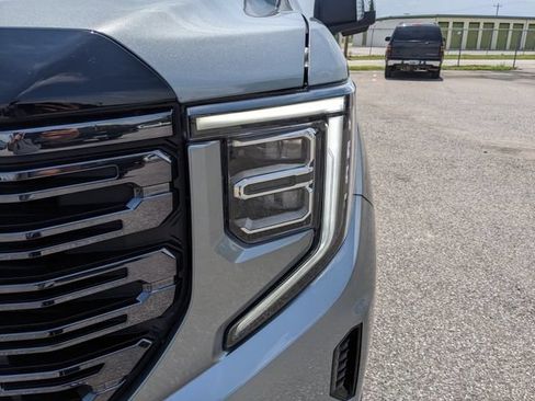 Used 2026 GMC Sierra 1500 Denali Ultimate AWD/4WD image 9