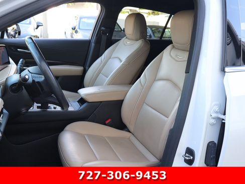 Used 2024 Cadillac XT4 Premium Luxury w/ Technology Package FWD image 2