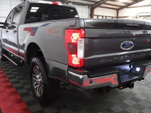 Used 2018 Ford F250 Lariat w/ Lariat Ultimate Package AWD/4WD image 27