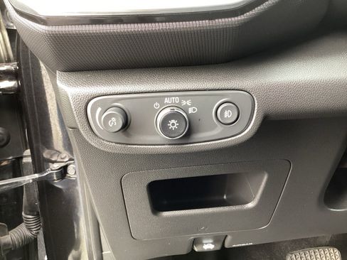 Used 2023 Chevrolet TrailBlazer LT w/ Convenience Package image 29