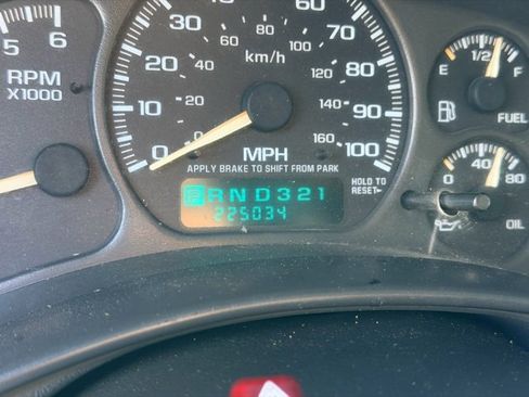 Used 2002 GMC Sierra 2500 SLE w/ SLT Marketing Option Pkg image 7