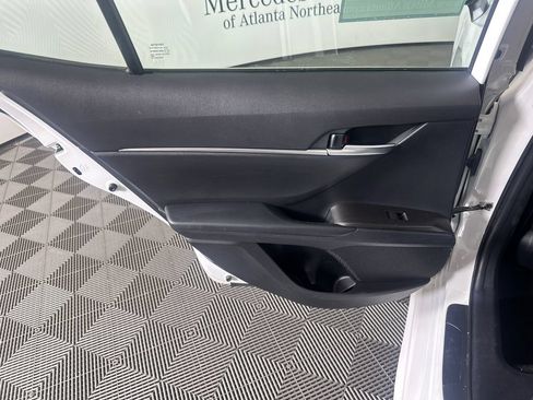 Used 2023 Toyota Camry SE FWD image 21