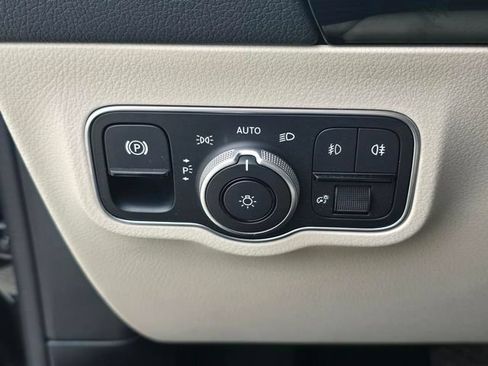 Certified 2025 Mercedes-Benz GLA 250 4MATIC image 26