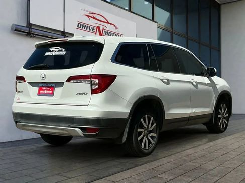 Used 2021 Honda Pilot EX image 4