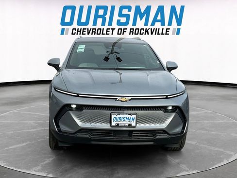 New 2026 Chevrolet Equinox EV LT image 8