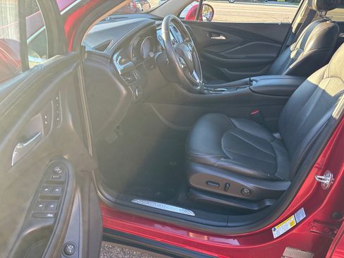 Used 2017 Buick Envision Essence image 9