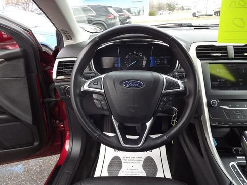 Used 2013 Ford Fusion SE image 13