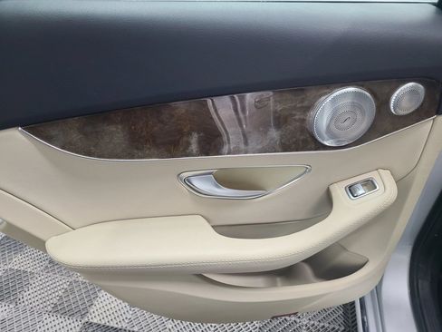 Used 2016 Mercedes-Benz C 300 4MATIC Sedan image 36