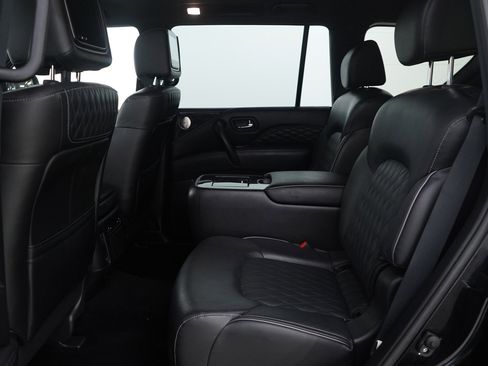 Used 2024 INFINITI QX80 Premium Select image 16