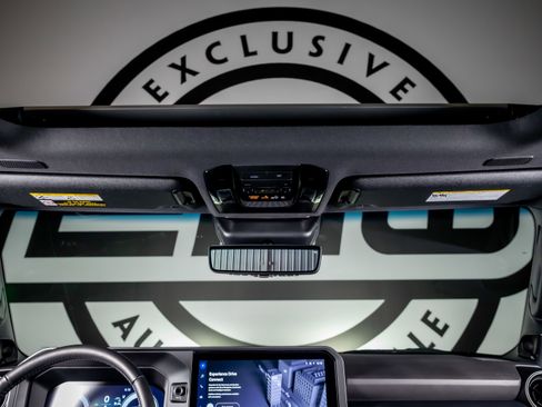 Used 2025 Toyota Land Cruiser w/ Premium Package image 9