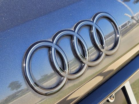 Used 2025 Audi SQ7 Prestige w/ Prestige Package AWD/4WD image 11