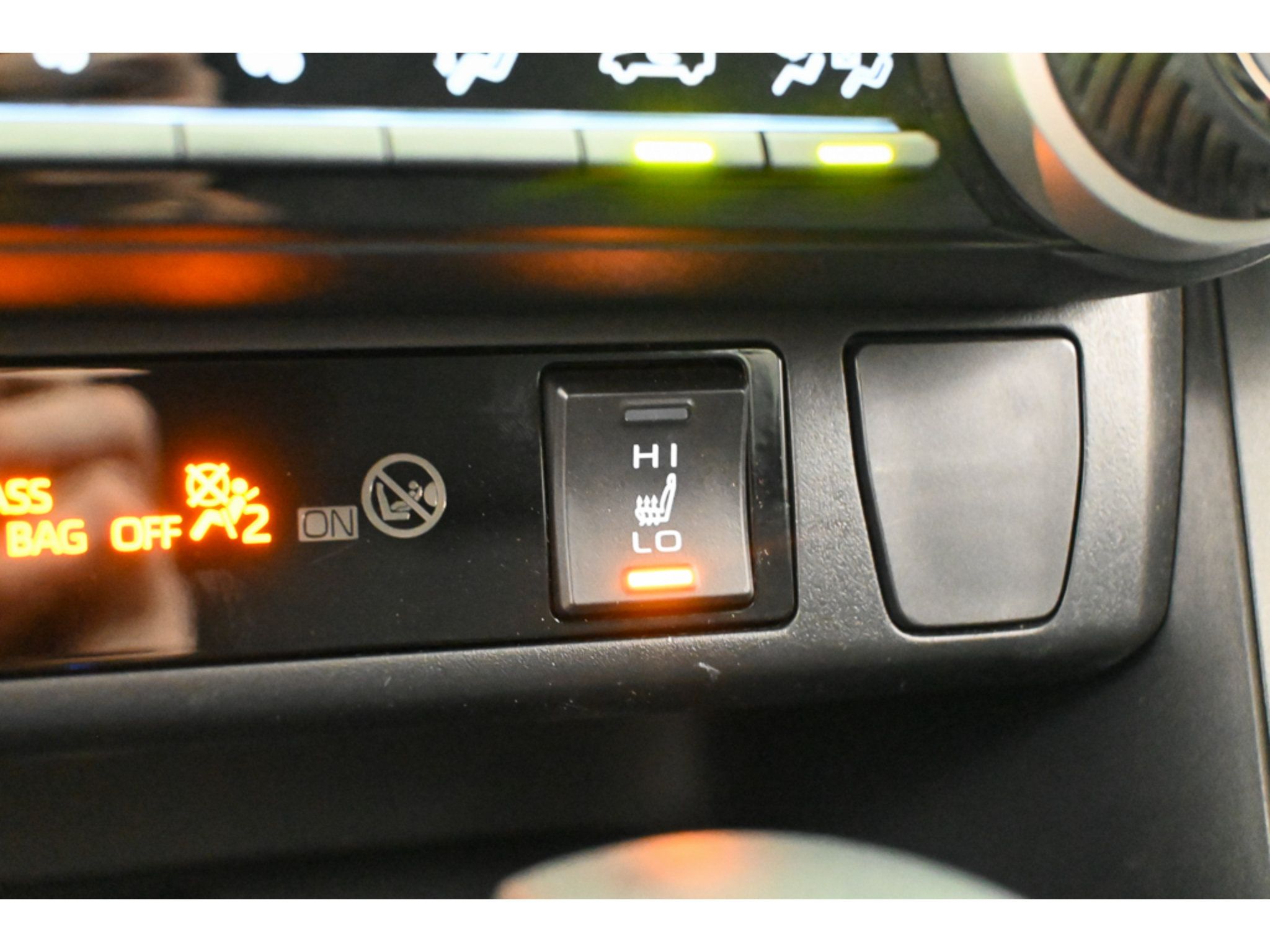 Used 2023 Toyota RAV4 XLE w/ Convenience Package AWD/4WD image 42