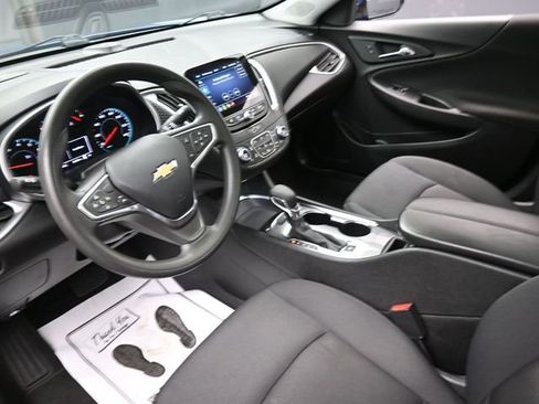 Used 2023 Chevrolet Malibu LT image 18
