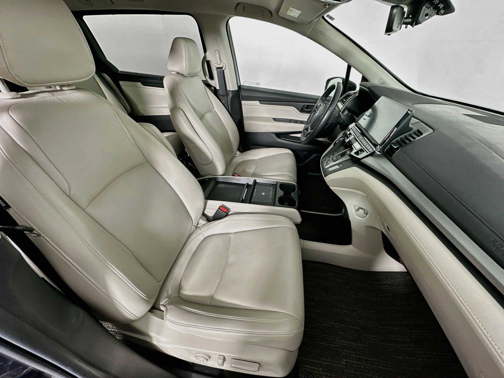 Used 2025 Honda Odyssey EX-L image 32