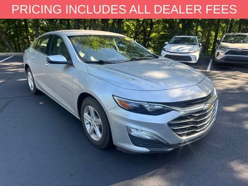 Used 2022 Chevrolet Malibu LS w/ Driver Confidence Package II FWD image 1