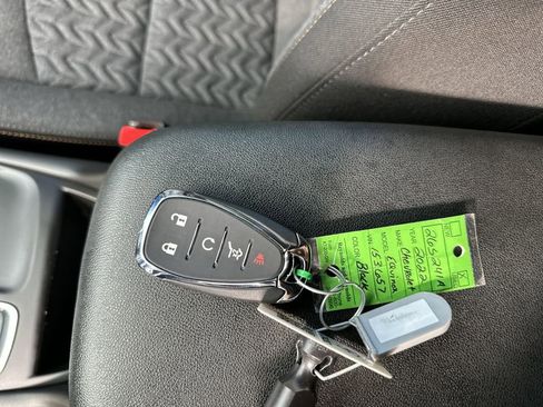 Used 2022 Chevrolet Equinox LT image 22