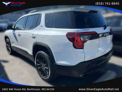 Used 2022 GMC Acadia SLT w/ Elevation Edition FWD image 5