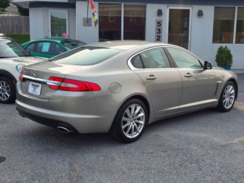 Used 2012 Jaguar XF RWD image 4
