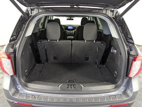 Used 2024 Ford Explorer XLT image 30