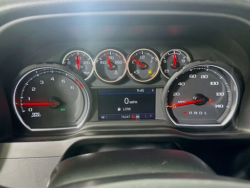 Used 2022 Chevrolet Silverado 1500 LT Trail Boss w/ LPO, Dark Essentials Package AWD/4WD image 24